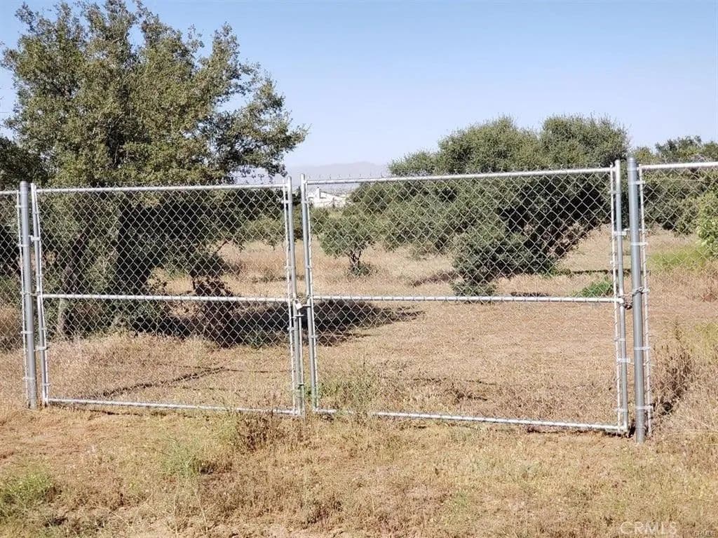 Property from 9922 Emerson Road - KW - Oak Hills, California, 92344