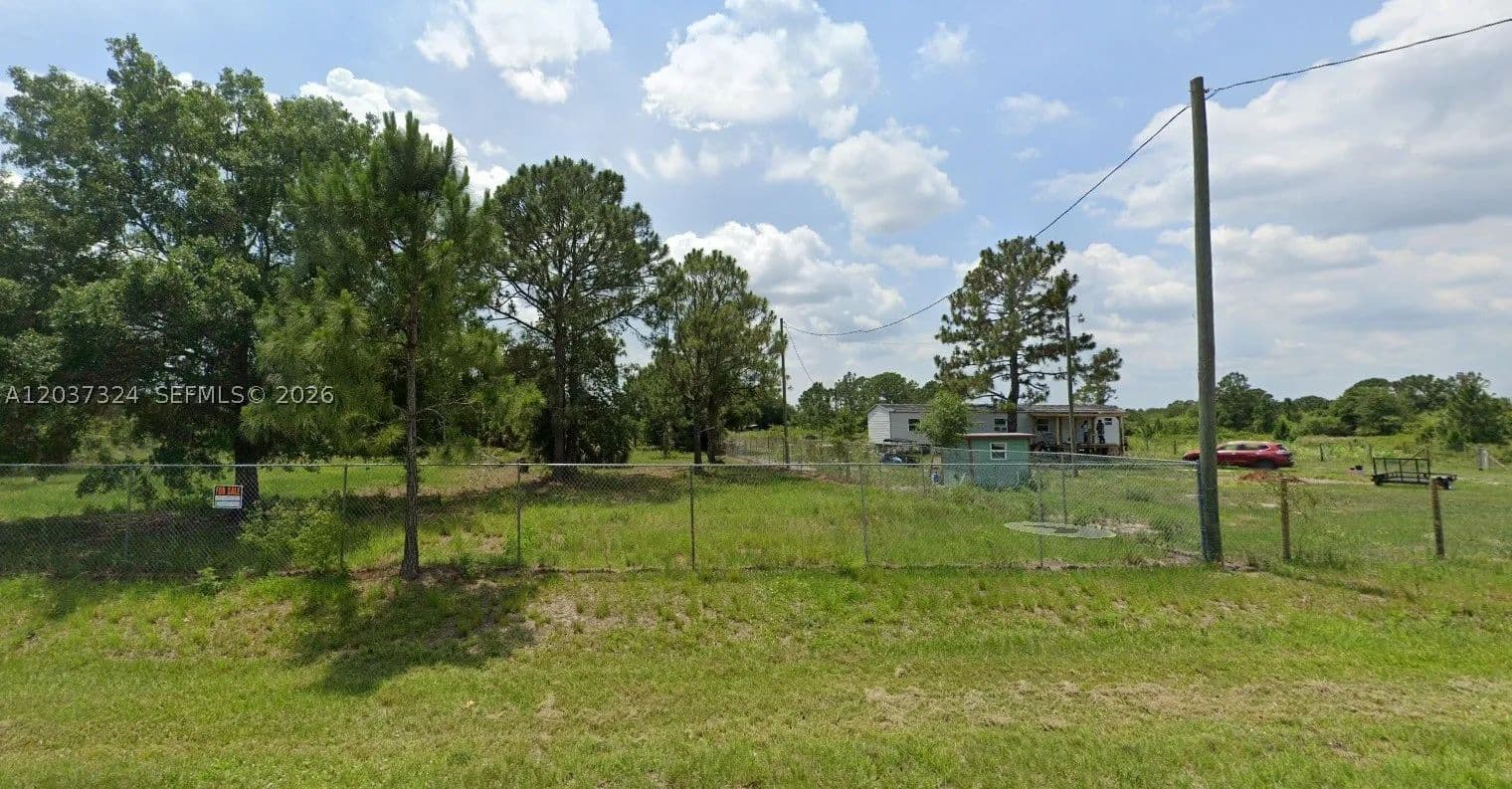 1.09 Acres of Land for Sale in Clewiston, FL - Clewiston, Florida, 33440