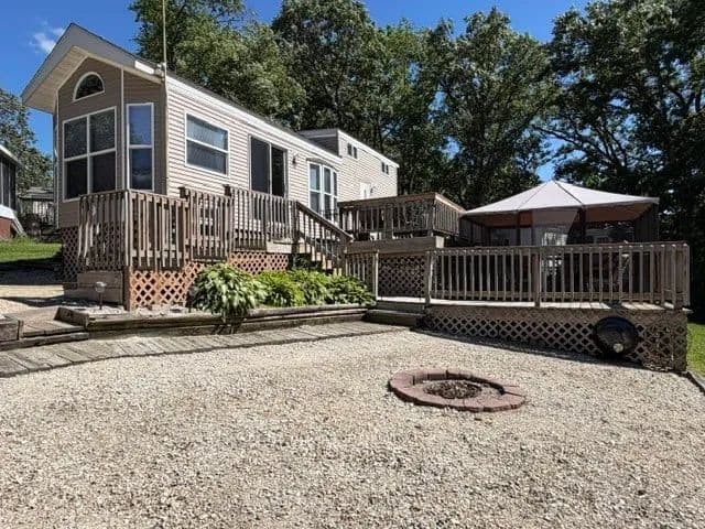 Land for Sale in Seneca, IL - land for sale