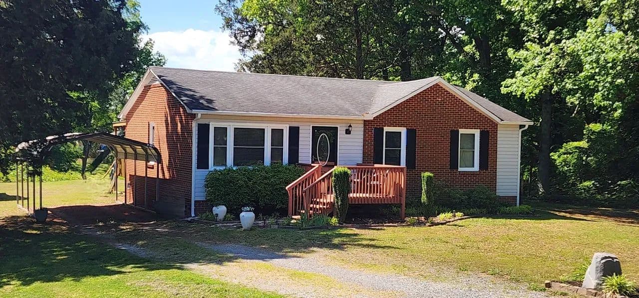 4BD/1.5BA Home - 3675 Howell Rd Rock Hill SC - York Co - Rock Hill, South Carolina, 29732