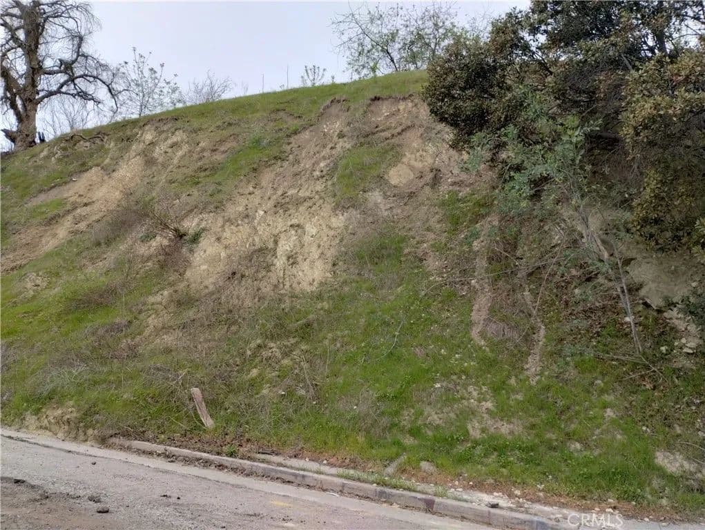 Property from 2821 N Adkins Avenue - KW - Los Angeles, California, 90032