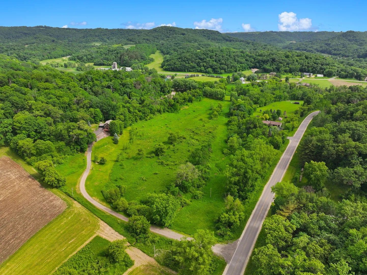 10.15 Acres of Land for Sale in Onalaska, Wisconsin - Onalaska, Wisconsin, 54636