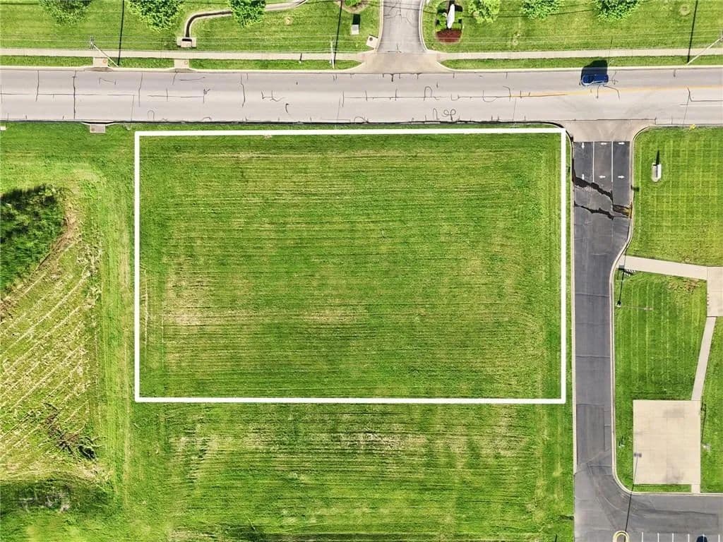 1.2 Acres of Land for Sale in Warrensburg, Missouri - Warrensburg, Missouri, 64093