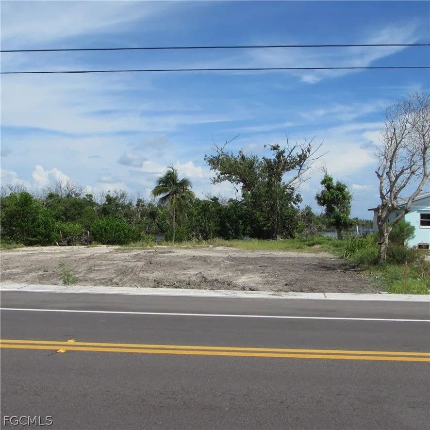 Vacant Land in Matlacha - land for sale
