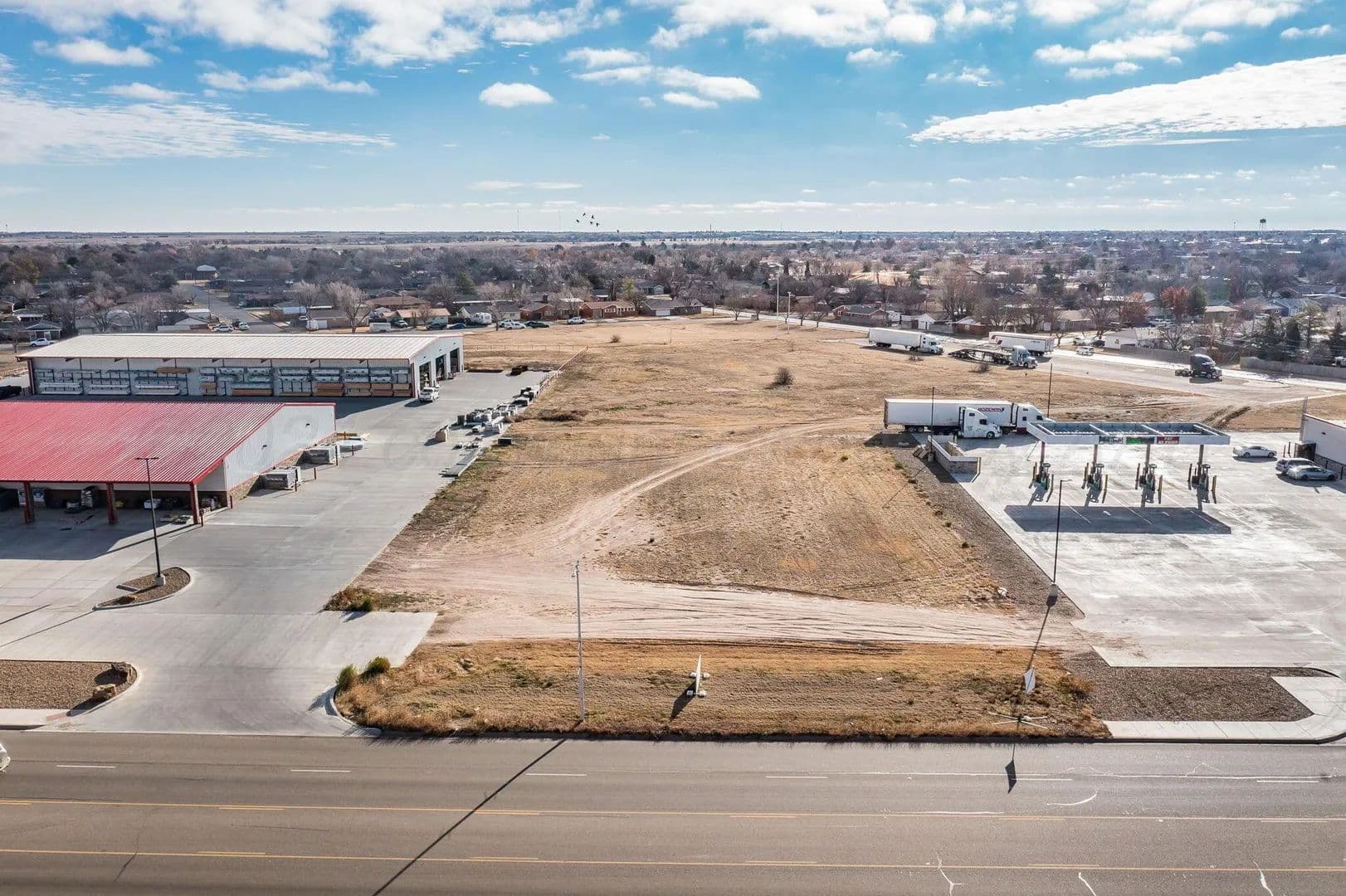 1.01 Acres of Land for Sale in Pampa, TX - Pampa, Texas, 79065