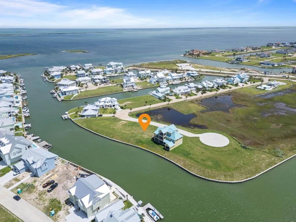 0.19 Acres of Land for Sale in Rockport, Texas - Rockport, Texas, 78382