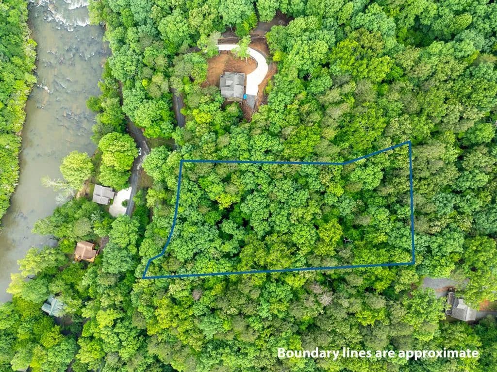 1.32 Acres of Land for Sale in Ellijay, Georgia - Ellijay, Georgia, 30540