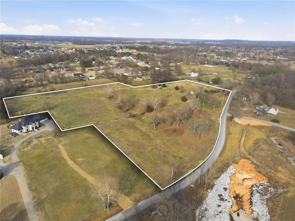 Lots & Land-Other in Elm Springs - Elm Springs, Arkansas, 72762
