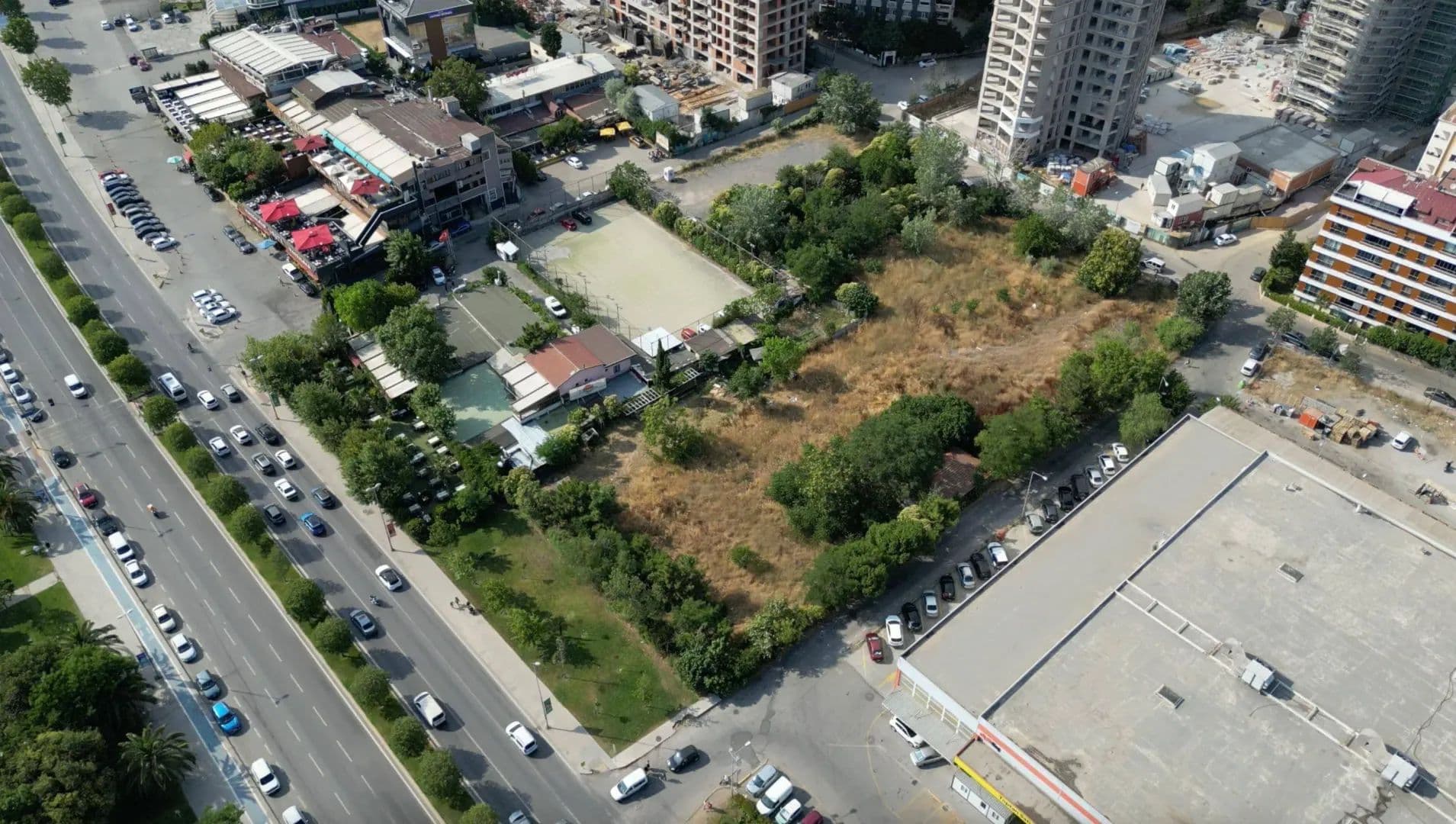 KW ÖZYUVA | SAHİL'E İLK PARSEL | 11240 m² | TİCARİ İMARLI ARSA - land for sale
