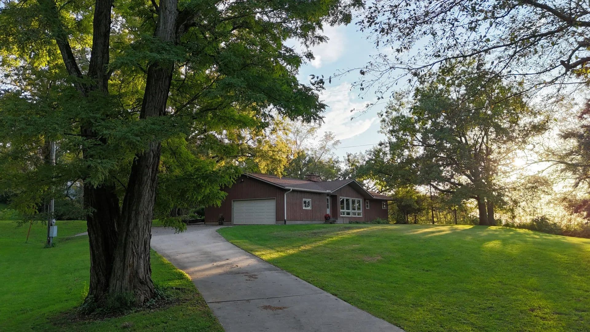 Hilltop Haven – Milan, IL - land for sale