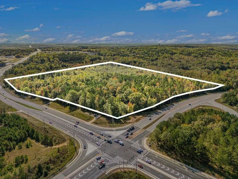 Vacant Land (10+ Acres) in Hiram