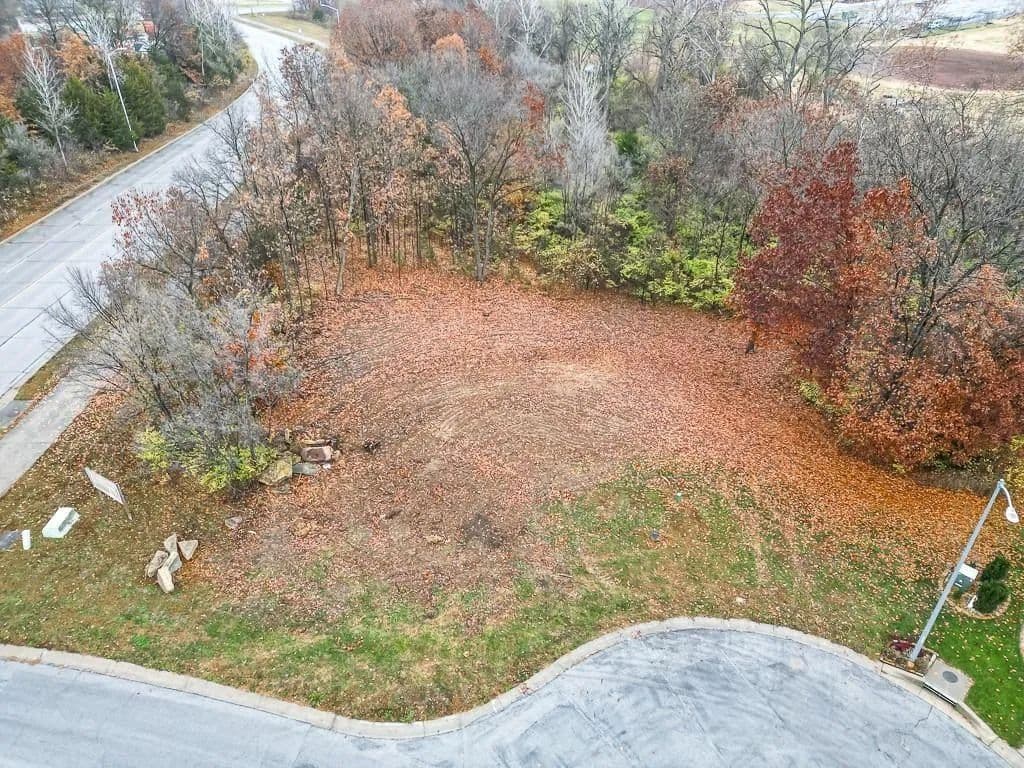 Property from 1942 Edgewood Drive - KW - Leavenworth, Kansas, 66048