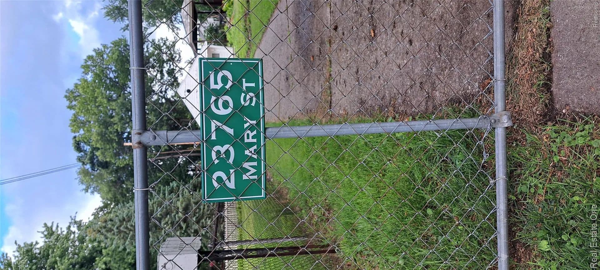 0.59 Acres of Land for Sale in Taylor, Michigan - Taylor, Michigan, 48180