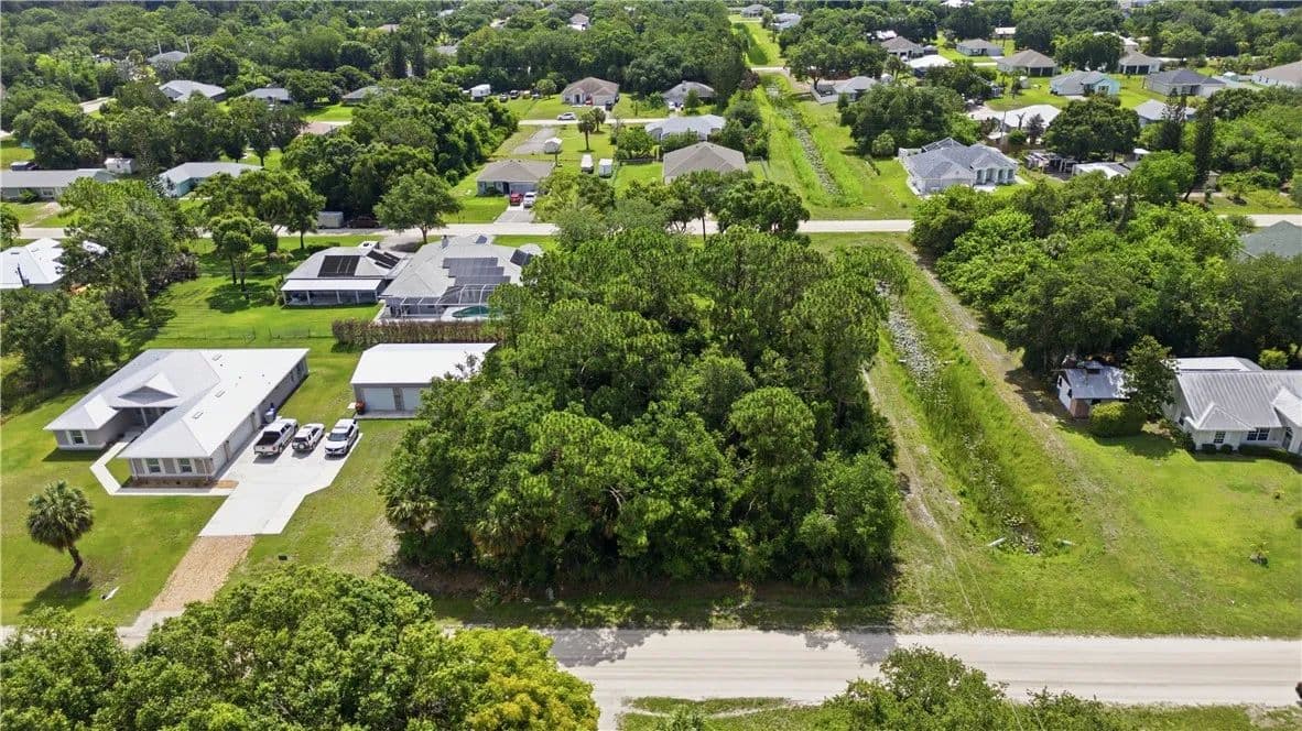 0.3 Acres of Land for Sale in Vero Beach, FL - Vero Beach, Florida, 32967