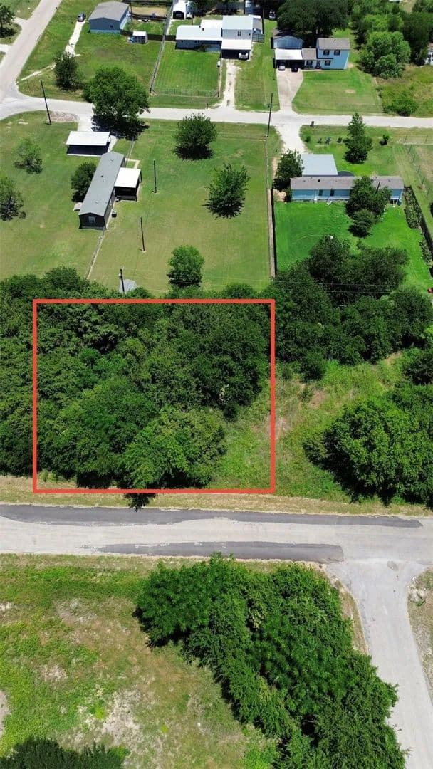 0.04 Acres of Land for Sale in Granbury, Texas - Granbury, Texas, 76048