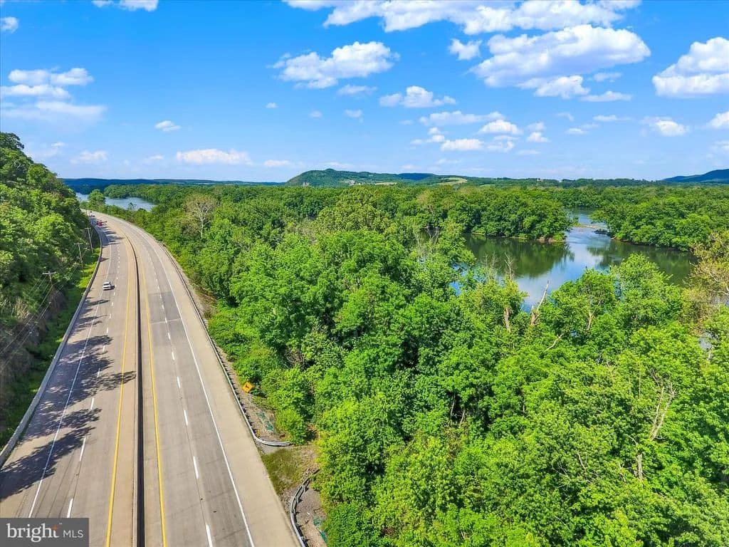 Property from SUSQUEHANNA TRAIL - KW - Liverpool, Pennsylvania, 17045