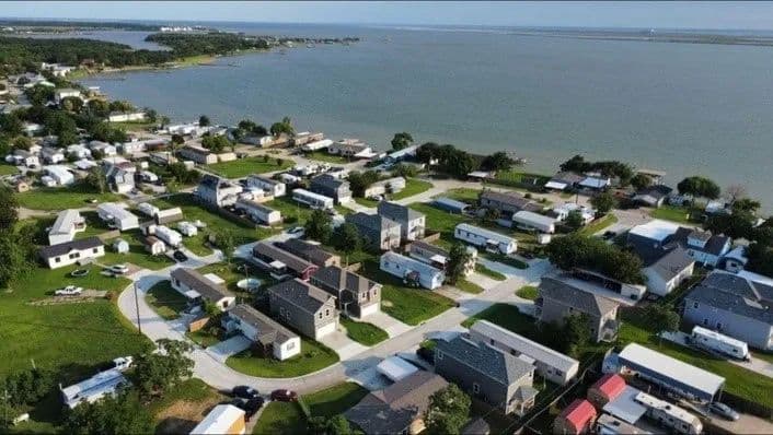 Property from 134 Egret Canal S - KW - Baytown, Texas, 77523
