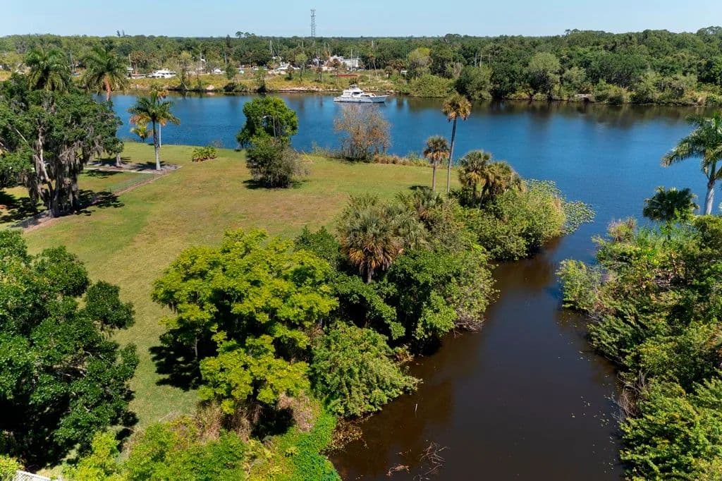Lots & Land-Other in Labelle - Labelle, Florida, 33935