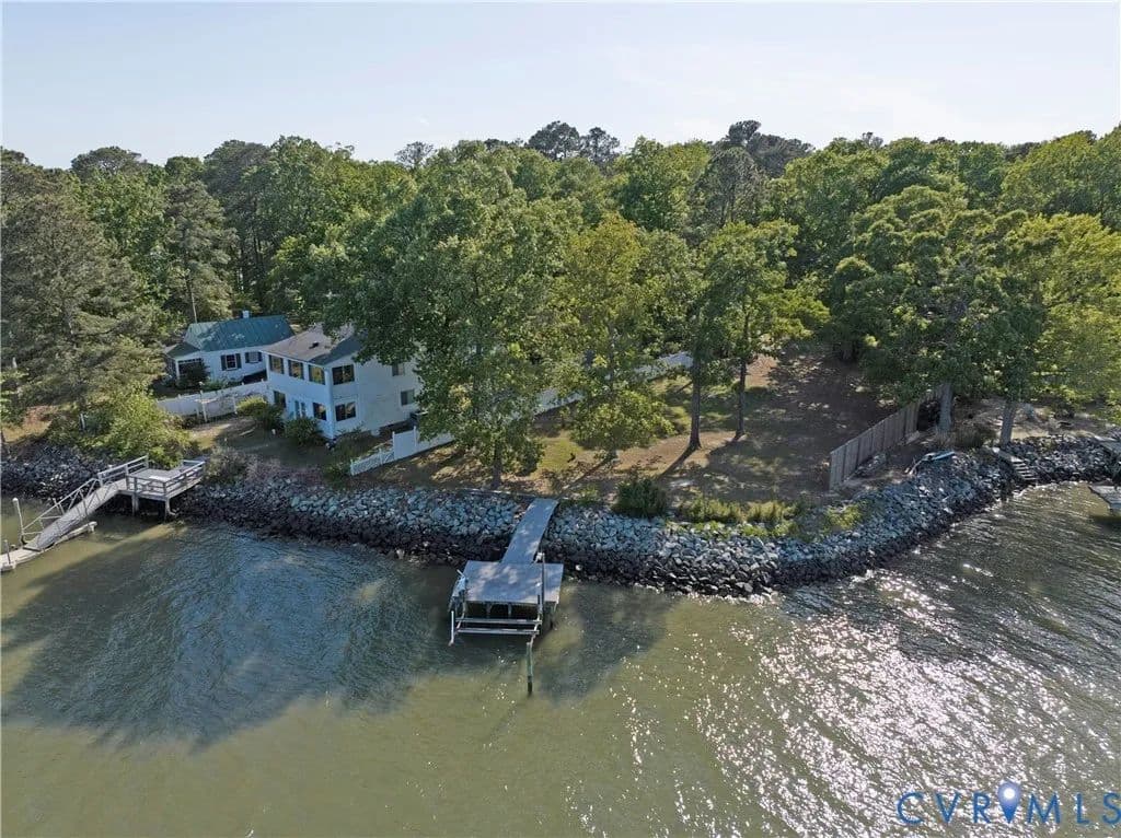 0.36 Acres of Land for Sale in Deltaville, VA - Deltaville, Virginia, 23043
