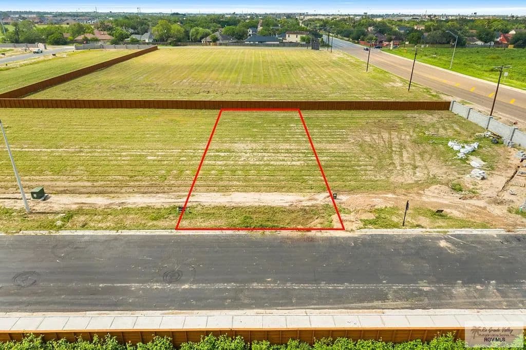 0.15 Acres of Land for Sale in Harlingen, Texas - Harlingen, Texas, 78552