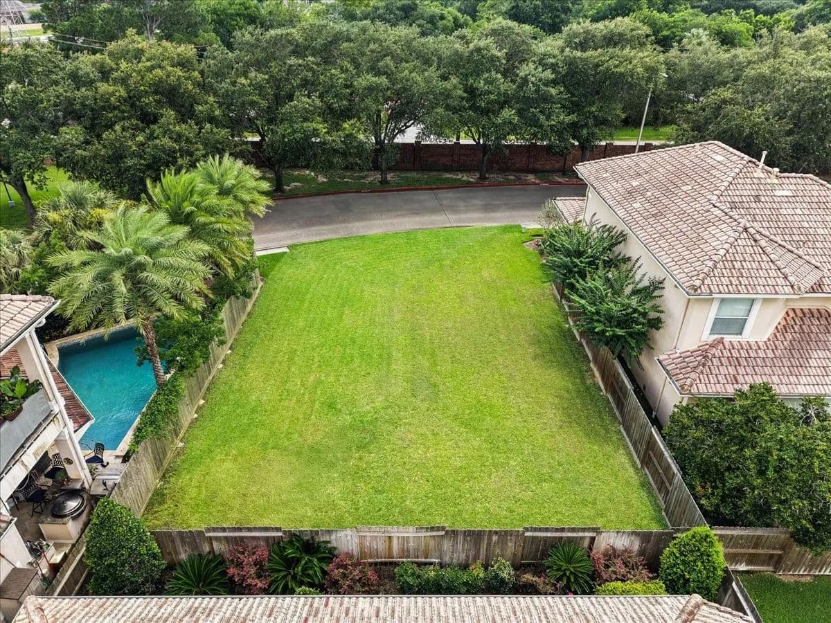 0.1 Acres of Land for Sale in Kemah, TX - Kemah, Texas, 77565