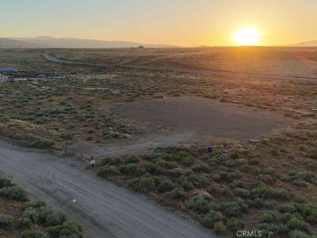Property from 0 Munz Ranch - KW - Del Sur, California, 93536