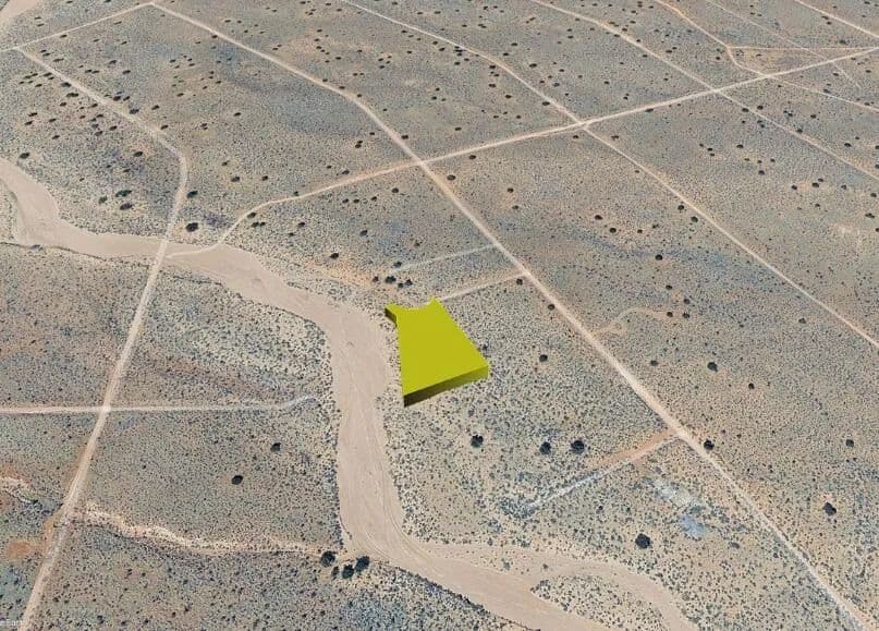 Property from Vedas (U20 B23 L16) Court NE - KW - Rio Rancho, New Mexico, 87144