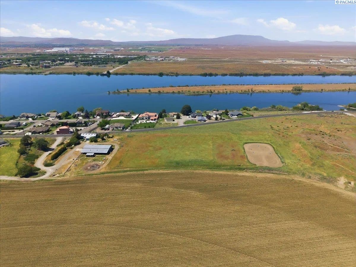 5 Acres of Land for Sale in Pasco, WA - land for sale