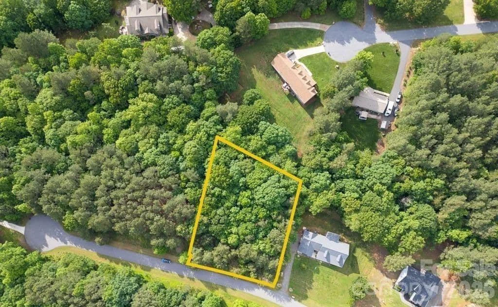 Property from 136 Oak Point Lane #36 - KW - Stony Point, North Carolina, 28678