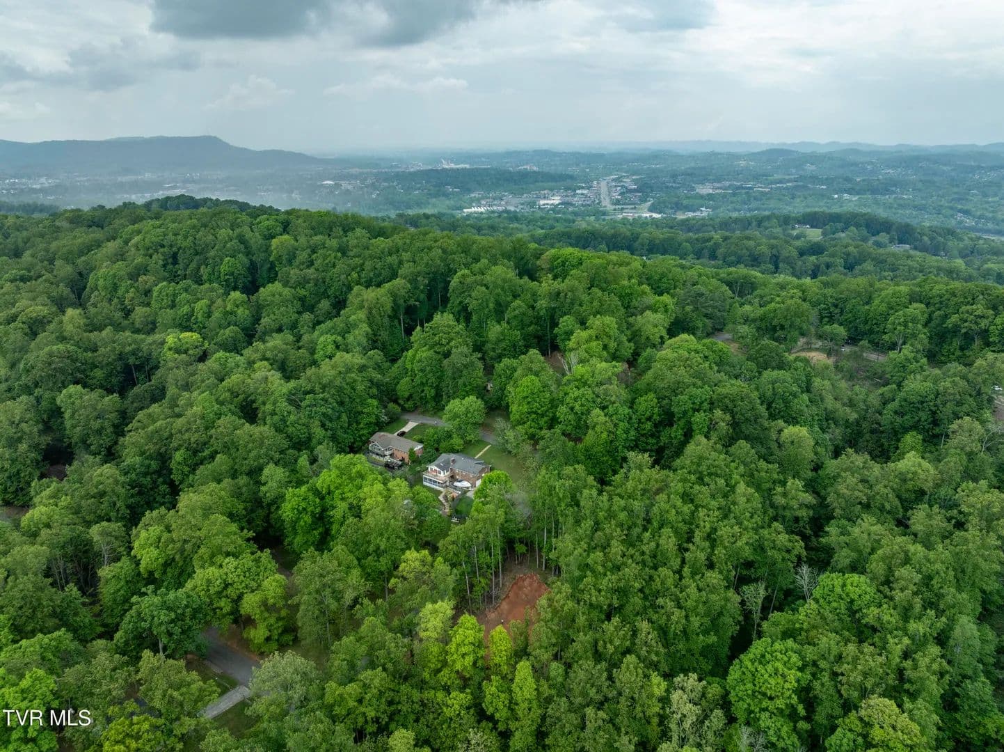 1.8 Acres of Land for Sale in Kingsport, Tennessee - Kingsport, Tennessee, 37664
