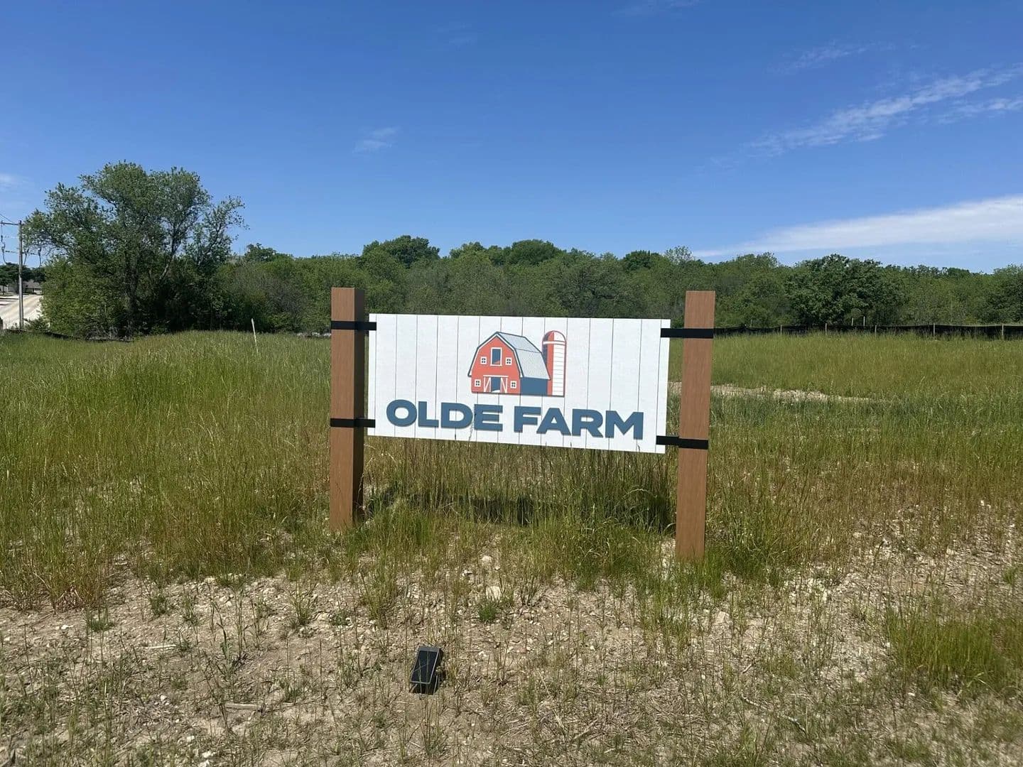 0.39 Acres of Land for Sale in Waukesha, Wisconsin - Waukesha, Wisconsin, 53188