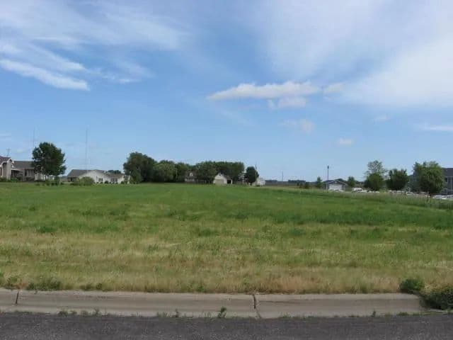 Property from 1423 Prairie Avenue N - KW - Glencoe, Minnesota, 55336