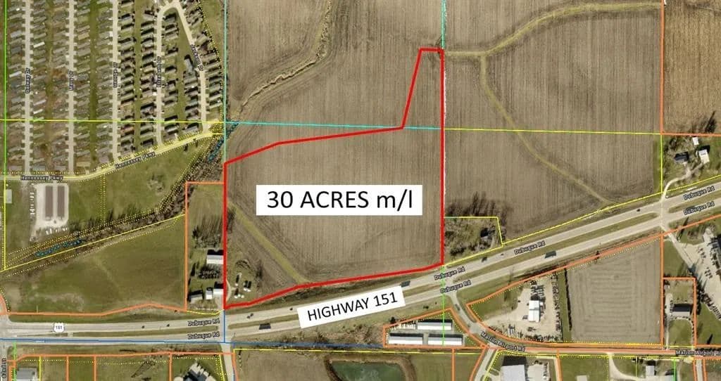 30 Acres of Land for Sale in Marion, Iowa - Marion, Iowa, 52302