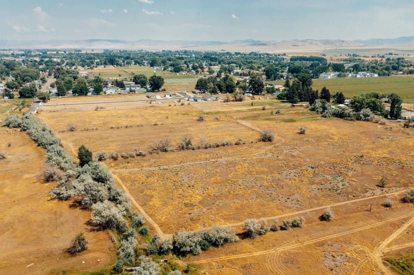 Property from TBD Riverton Road - KW