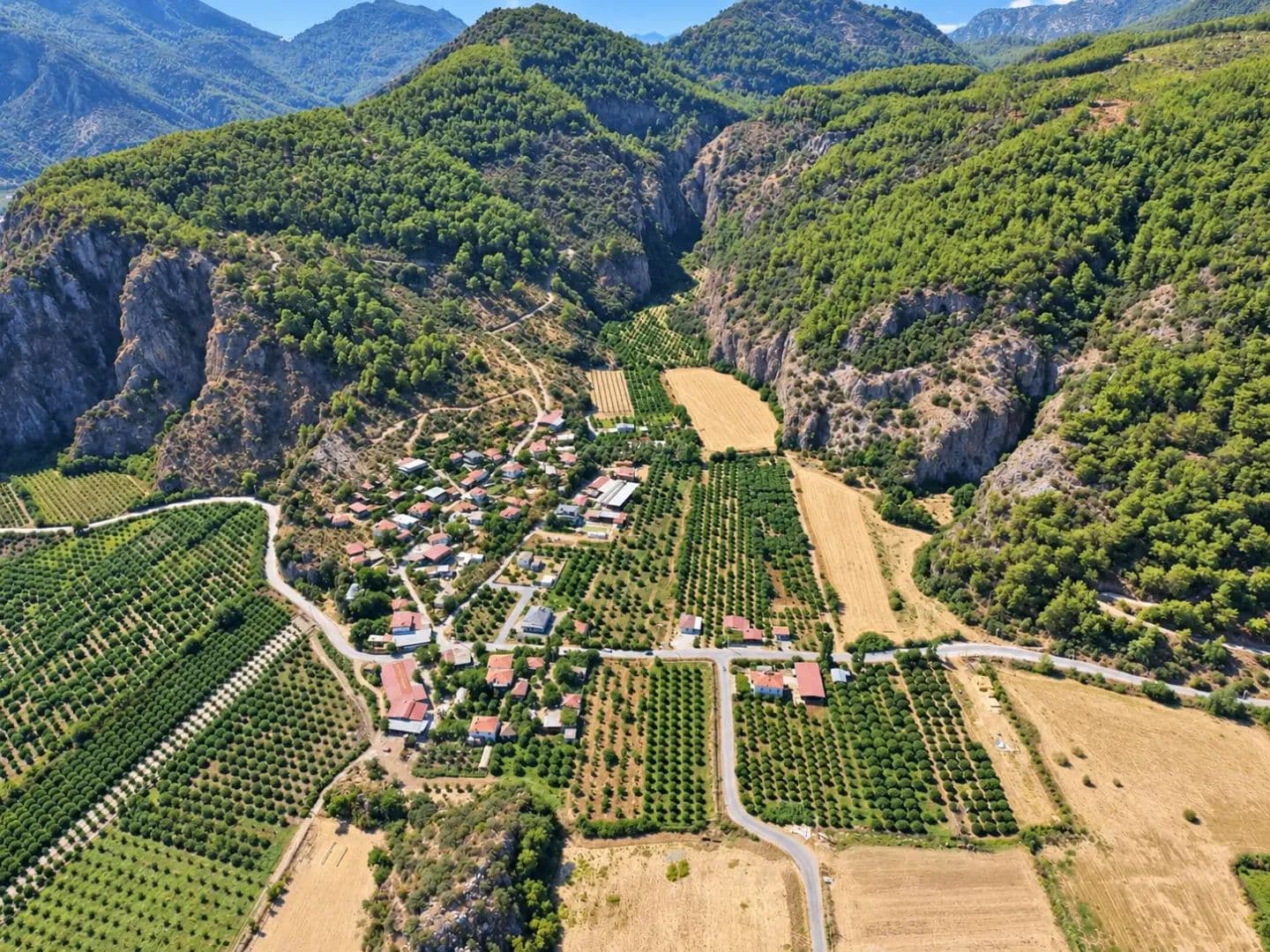 Sarıgermeye 8 Dk | 2 Villa Yapılabilen 1.885 M² Arsa - land for sale