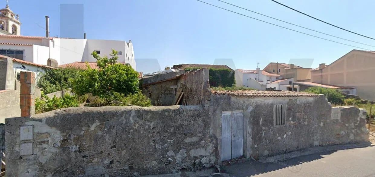 301 Acres of Land for Sale in Azueira e Sobral da Abelheira, Mafra - land for sale