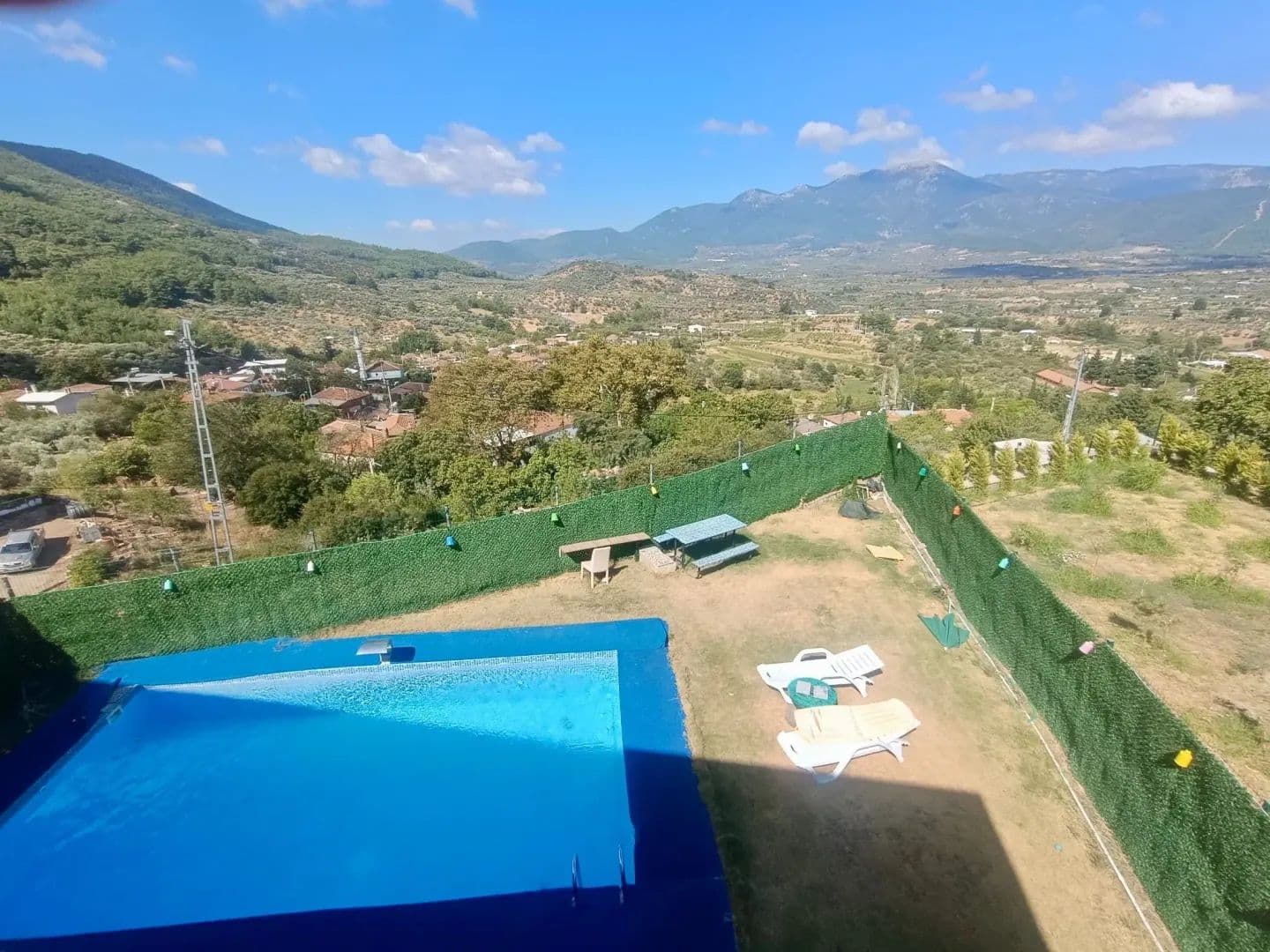 Team Vira’Dan Kemalpaşa Cumalı’Da Muhteşem Doğa Manzaralı, Havuzlu 4+1 Müstakil Ev - land for sale