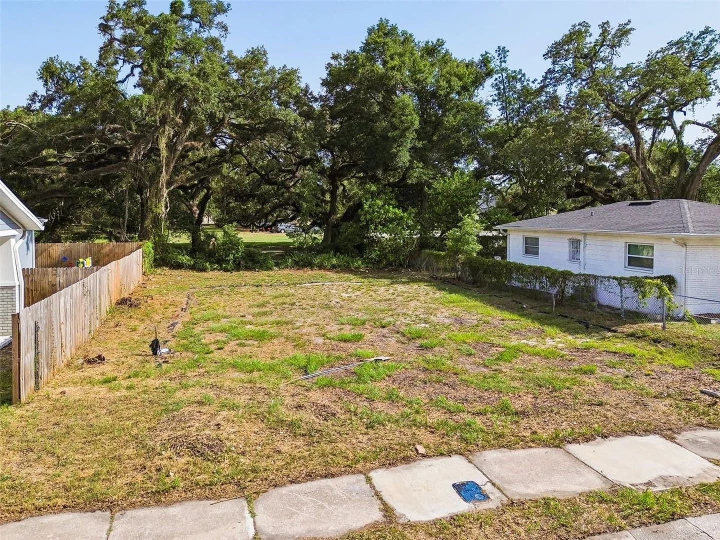 0.11 Acres of Land for Sale in TAMPA, FL - Tampa, Florida, 33605