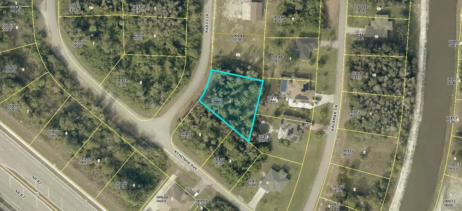 Lots & Land-Other in Lehigh Acres - Lehigh Acres, Florida, 33974