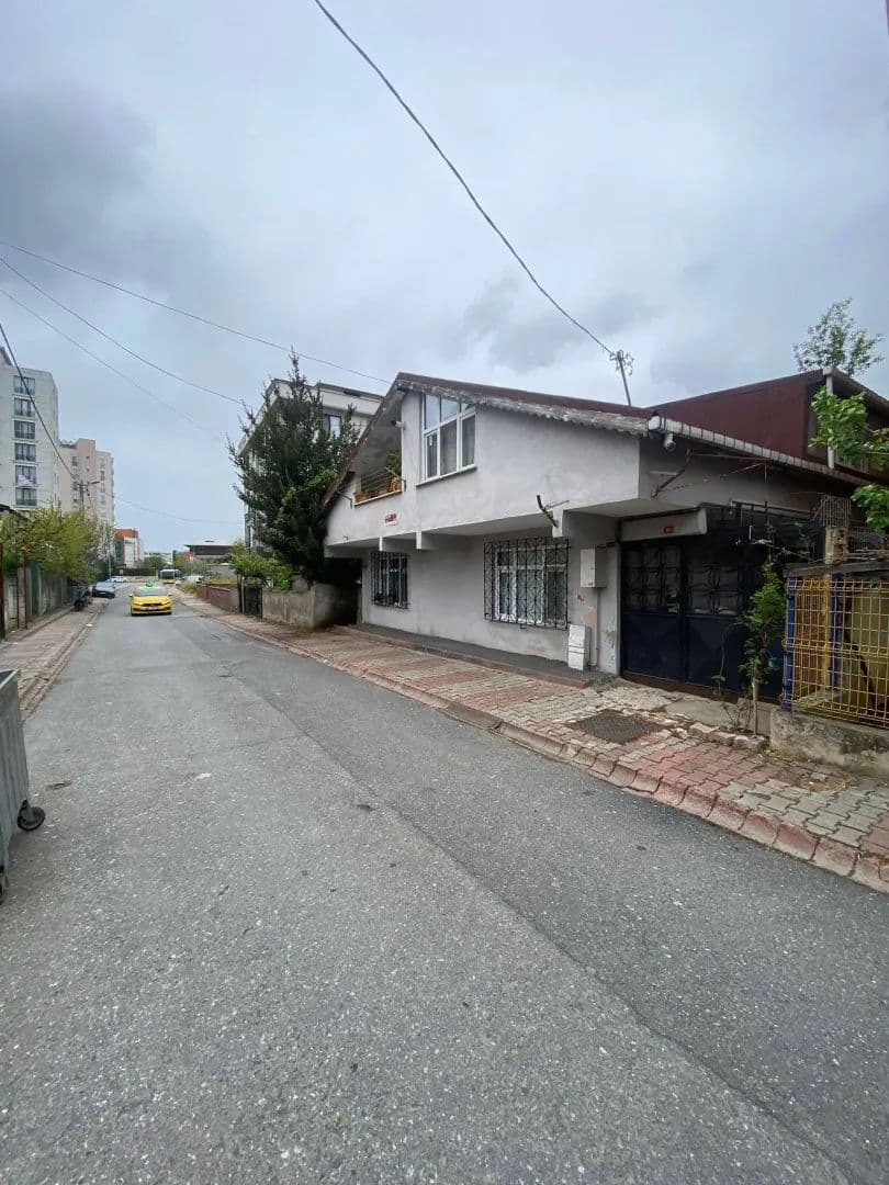 Ümraniye Esenkent'te Baraj Yoluna Paralel 212 M2 Arsa - land for sale