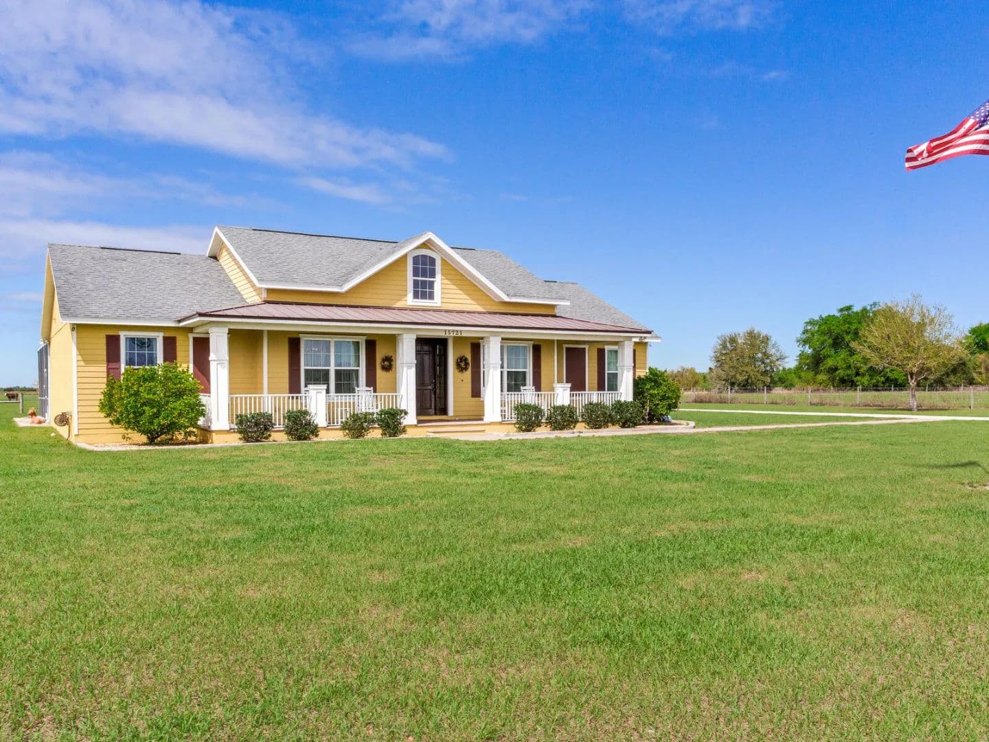 Southern Horizons with Elevated Living - Wimauma, Florida, 33598