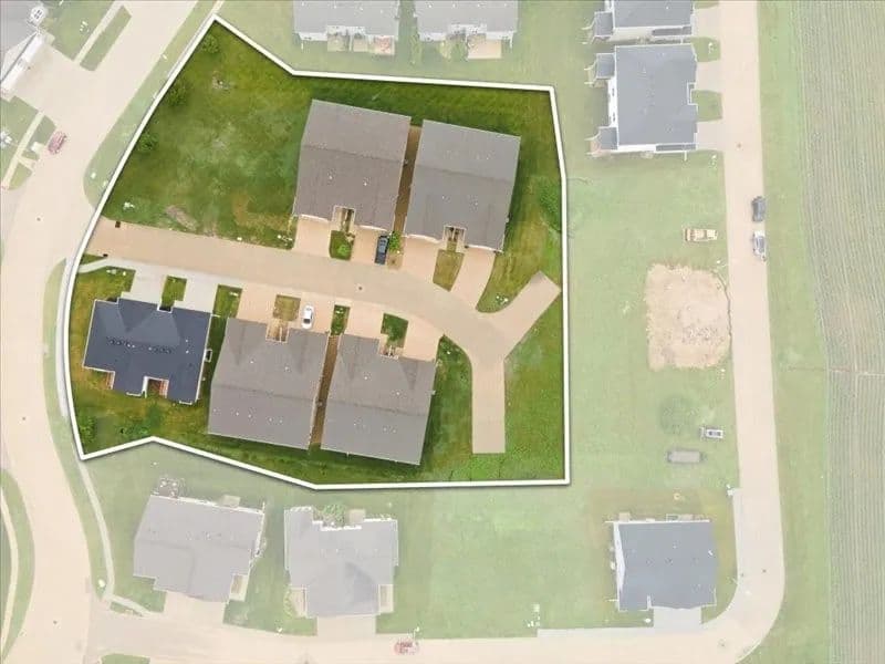 Land for Sale in Cedar Rapids, Iowa - Cedar Rapids, Iowa, 25404