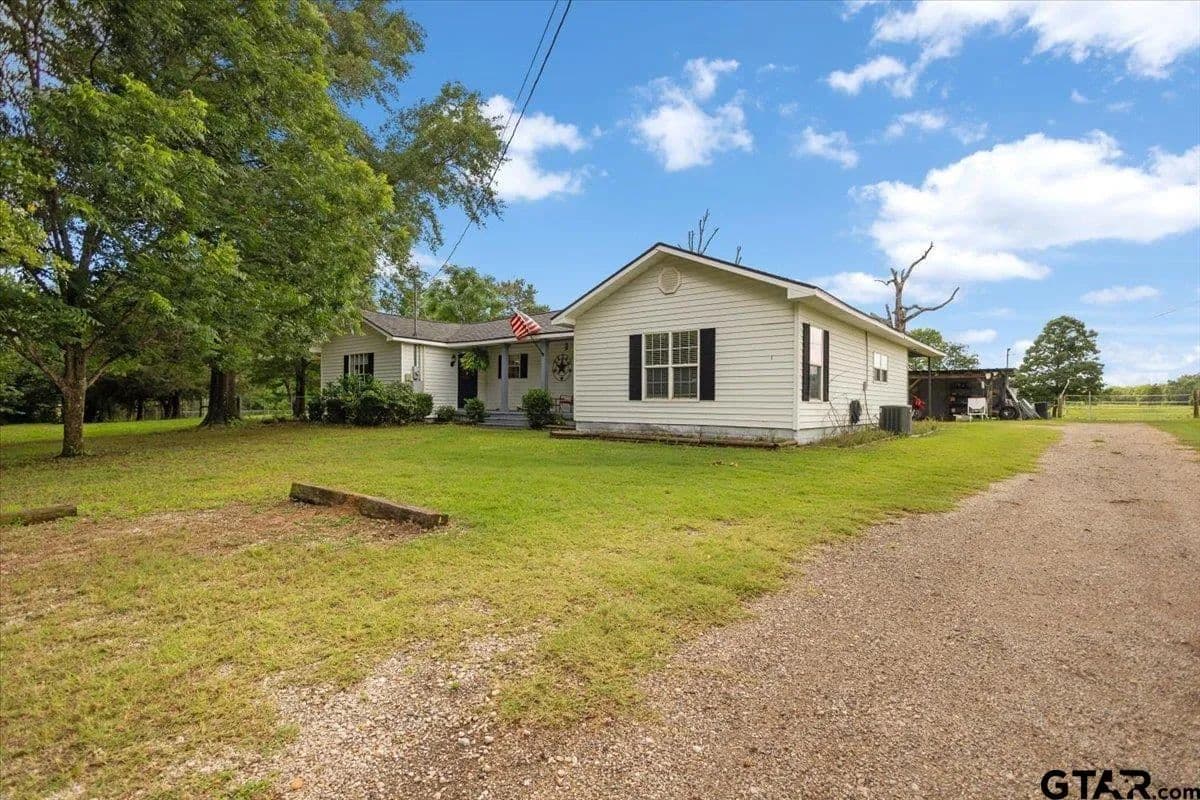 34.35 Acres of Land for Sale in Troup, TX - Troup, Texas, 75789