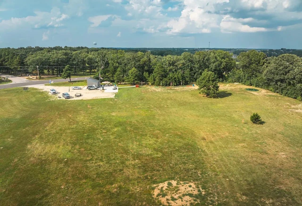 Tin Cup in Owensville, Missouri - photo 32