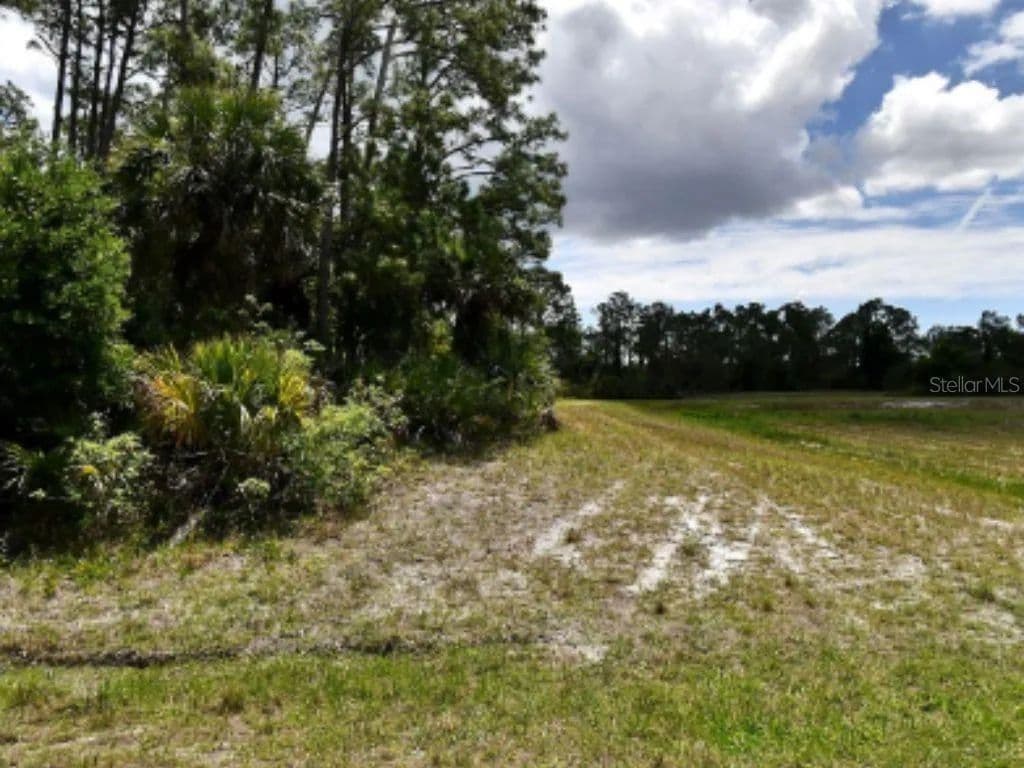 Lots & Land-Other in NORTH PORT - North Port, Florida, 34288