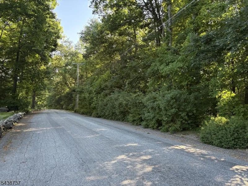 Property from 14 Up-A-Way Dr - KW - , New Jersey, 7461