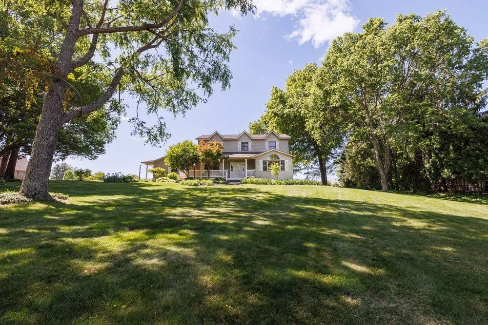 Beautiful Country Home in Bloomington, Indiana for Auction - 1.3 Acres - Bloomington, Indiana, 47401