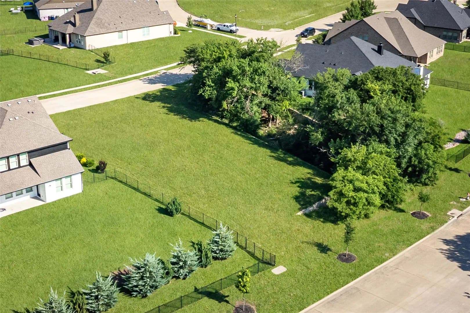 Property from 1408 Wolf Ridge Run - KW - Gunter, Texas, 75058