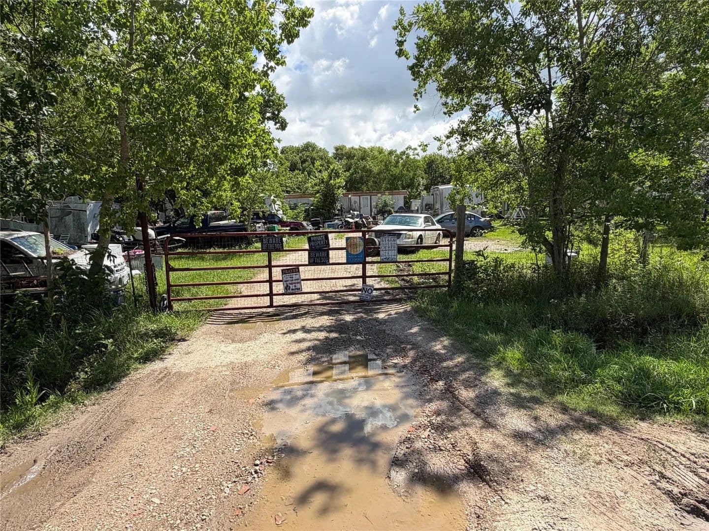 1.23 Acres of Land for Sale in Dayton, Texas - Dayton, Texas, 77535