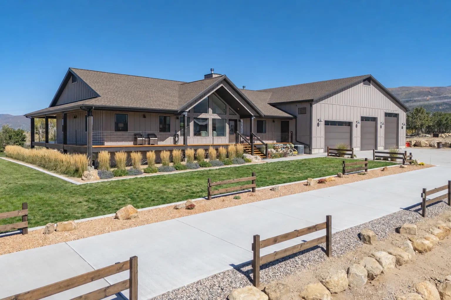 Luxury Home with 10 Car Garage - Mount Pleasant, Utah, 84647